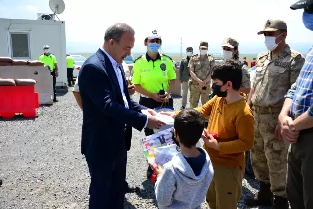 Vali Öner, trafik denetimine katıldı