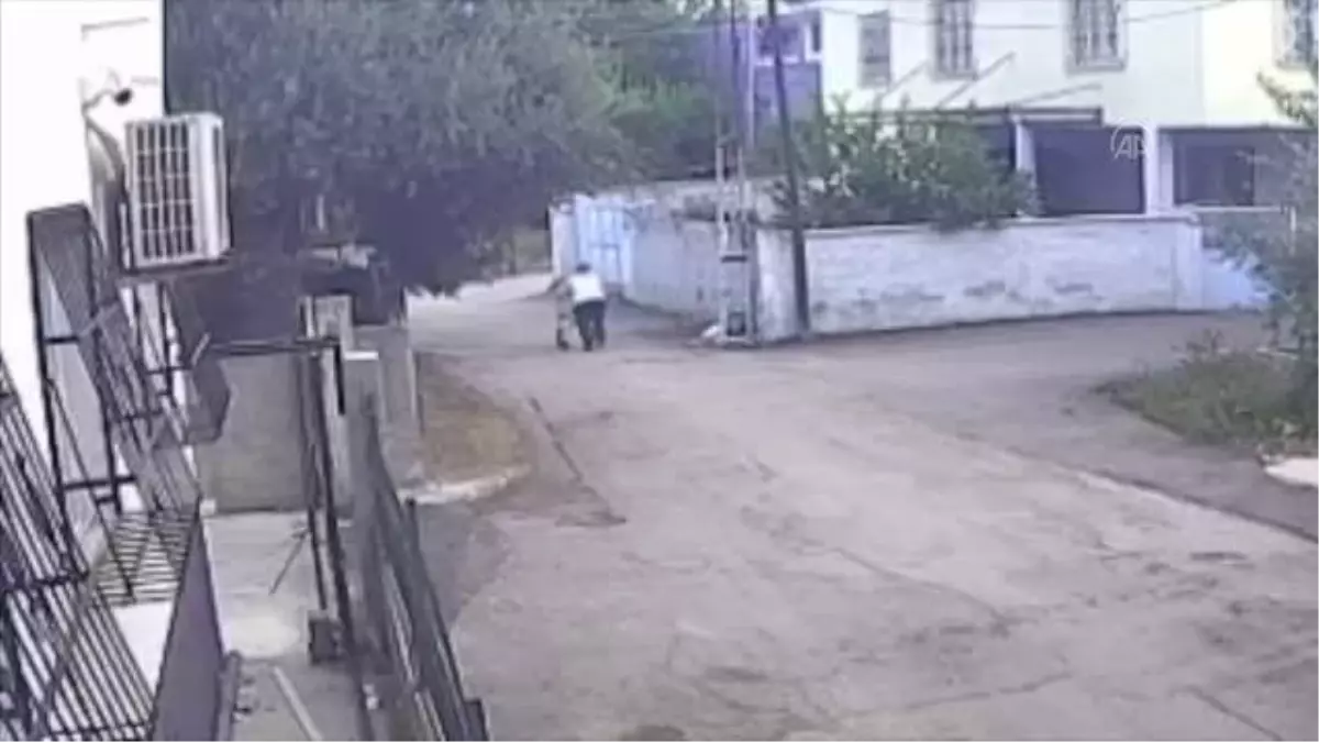 Yaşlı kadının kolyesini çaldığı iddiasıyla yakalanan 3 kardeş tutuklandı