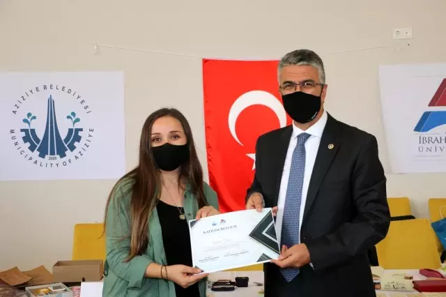 AZİZİYE'DE GELENEKSEL TÜRK SANATLARI BULUŞMASI