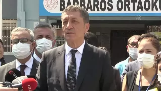 Son Dakika | Bakan Selçuk: Bizim şu andaki bakış açımız okulların tamamen 6 Eylül'de açılmasıyla ilgili
