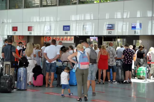 Dalaman Havalimanı'nda bayram tatilinde 275 uçuş gerçekleşti