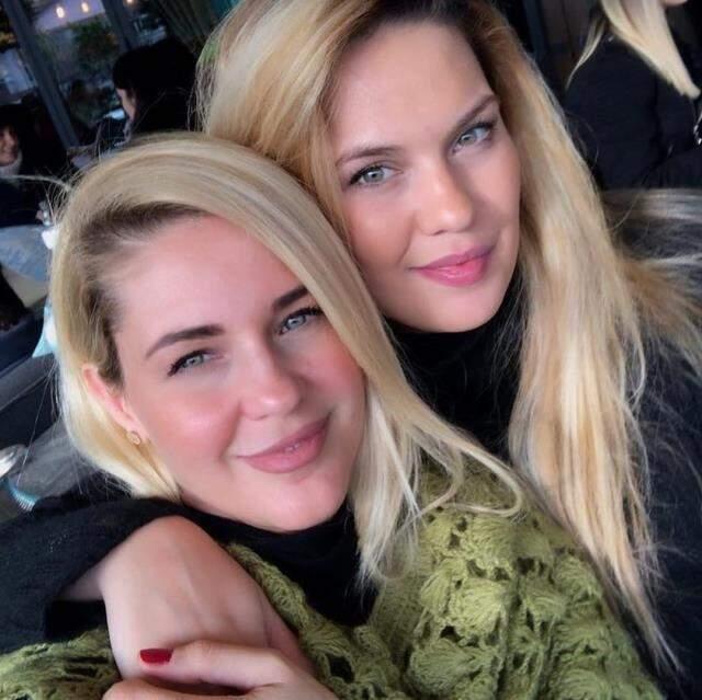 Oyuncu Emine Ün'ün kız kardeşi Duygu ile benzerliği sosyal medyada gündem oldu Oyuncu Emine Ün'ün kız kardeşi Duygu ile benzerliği sosyal medyada gündem oldu