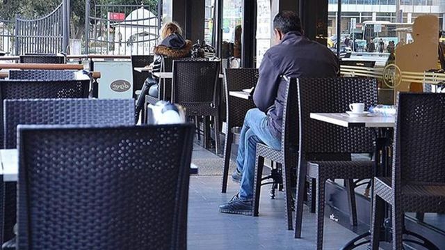 restoran isletmecilerinden musteri ve calisanlar 14288072 2537 o