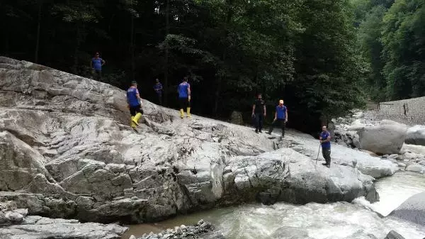 Son dakika haber... Rize ve Artvin'de selin izleri siliniyor, kayıp 3 kişi aranıyor