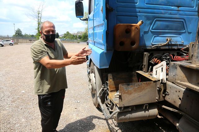 tirinin akuleri calinmasin diye ozel kapak 14288588 o