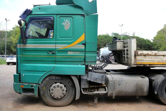 tirinin akuleri calinmasin diye ozel kapak 3 14288588 o