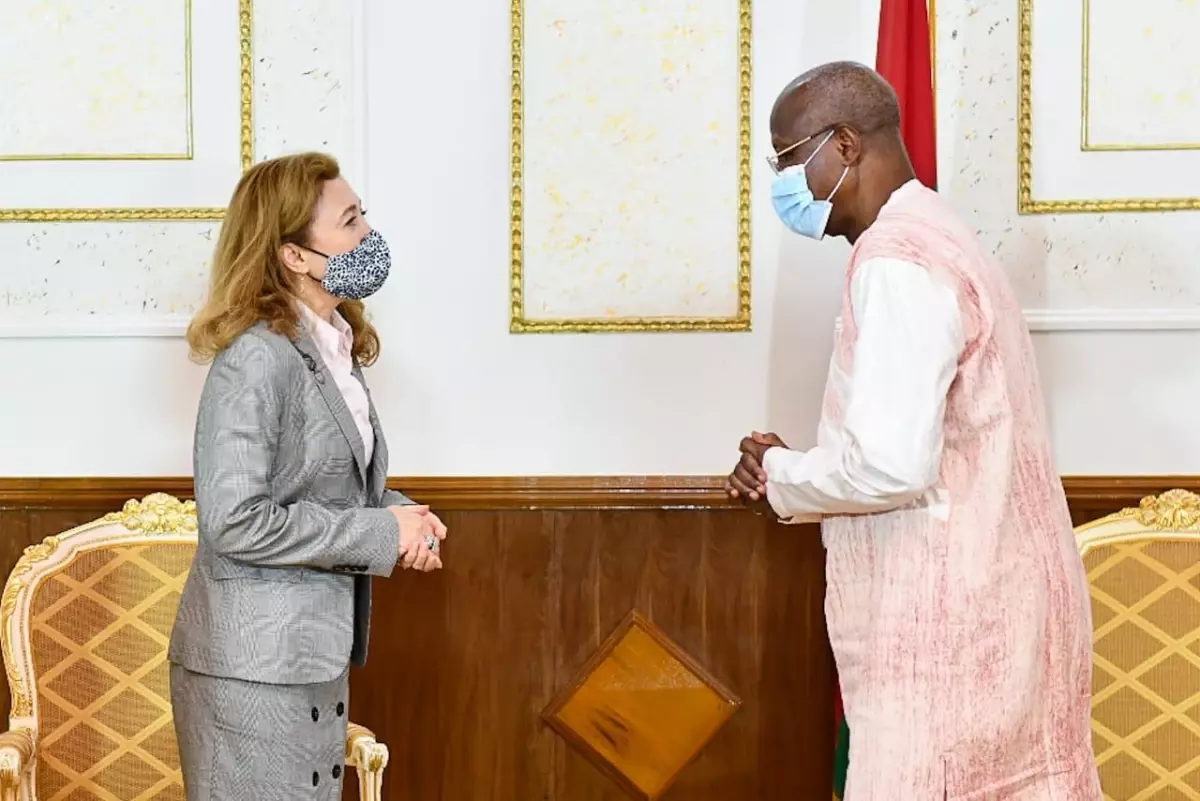 Son dakika haber | Türkiye'nin Vagadugu Büyükelçisi Arı, Burkina Faso Başbakanı Dabire tarafından kabul edildi