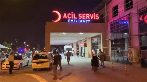 VAKA ARTIŞININ SÜRDÜĞÜ DİYARBAKIR'DA, PCR TESTİ İÇİN UZUN KUYRUKLAR OLUŞTU