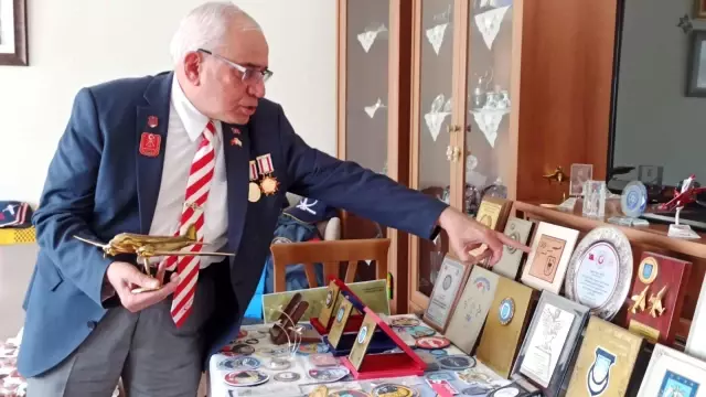 87 yaşındaki Kıbrıs gazisi, çıkarma günlerini yeniden yaşadı