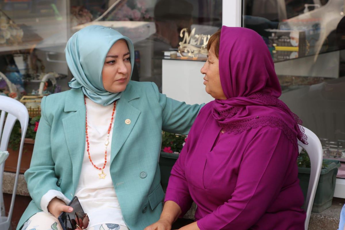 Son Dakika | AK Parti'li Atabek'ten kazada ölen CHP İlçe Gençlik Kolları Başkanı'nın ailesine taziye ziyareti