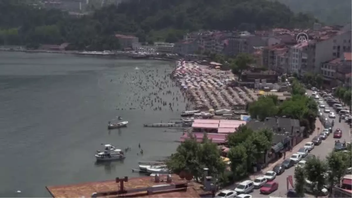 Amasra 'çifte bayram' yaptı