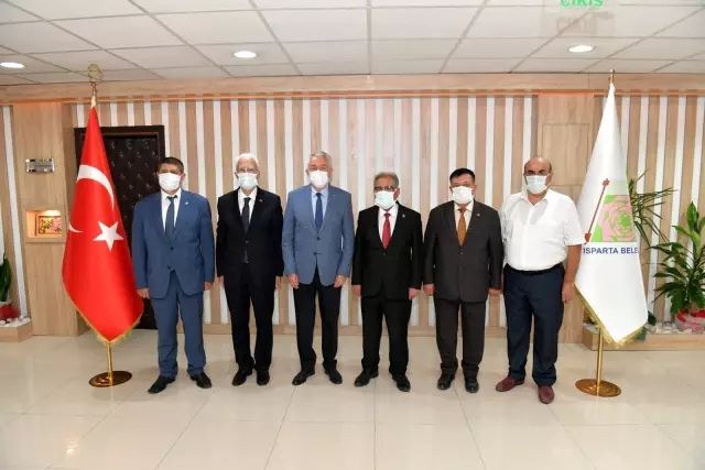 Başkan Başdeğirmen: Emeklilerimizle birlik ve beraberlik içerisinde Isparta'ya hizmet ediyoruz