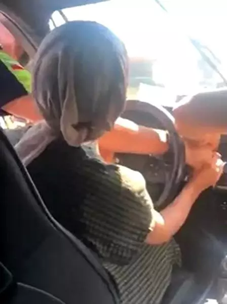 Bulgar polisinin zorbalığı kamerada