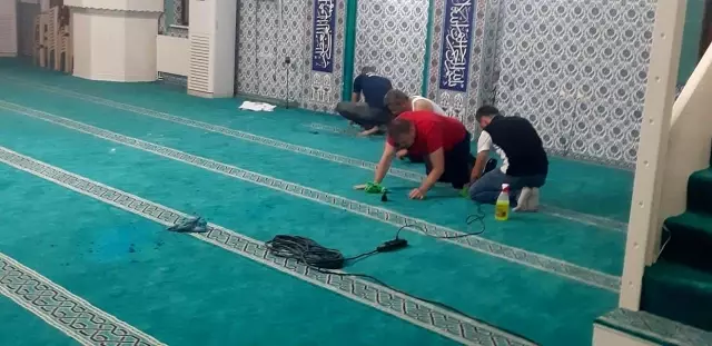 Denizli'de camiye çirkin saldırı