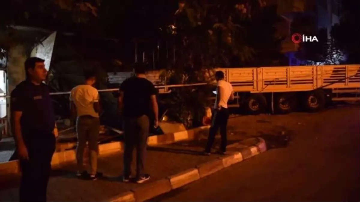 Freni boşalan tır ortalığı savaş alanına çevirdi
