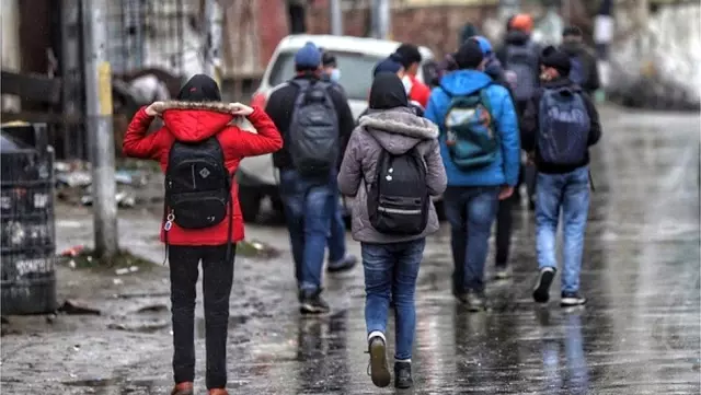 Hindistan'da 17 yaşındaki bir genç kız 'kot pantolon giydiği için öldürüldü'