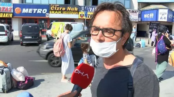 İSTANBULLU TAKSİYE ALINMAMAKTAN YAKINIYOR, TURİST PAZARLIK ETMEDEN BİNMİYOR