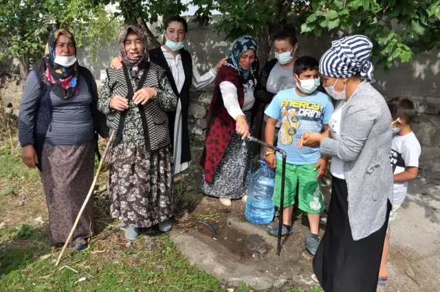 Kars'ta 100 yıllık susuz köy suya kavuştu