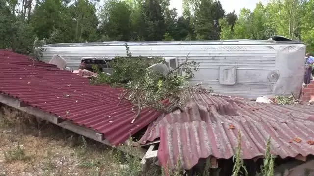 KASTAMONU - Memurları taşıyan otobüs ile otomobil çarpıştı: 18 yaralı
