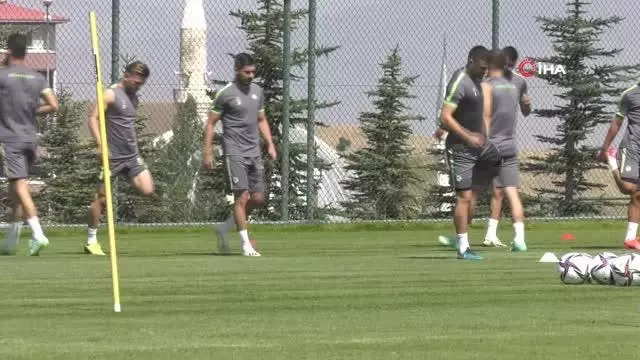 Konyaspor'un Erzurum kampı devam ediyor