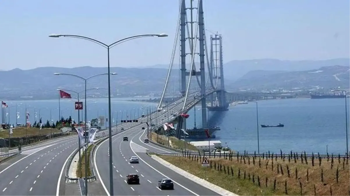 Yüksek geçiş ücretiyle eleştirilere konu olan Osmangazi Köprüsü'nde geçiş rekoru kırıldı