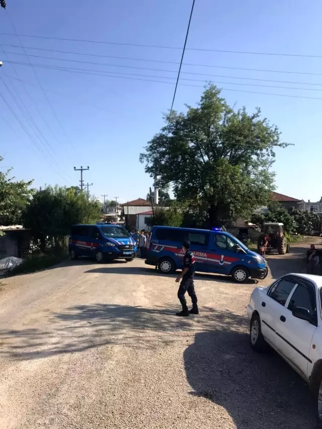 Tarla yolunda kahreden kaza! Ağabeyinin kullandığı kepçenin altında kalan 4 yaşındaki çocuk öldü