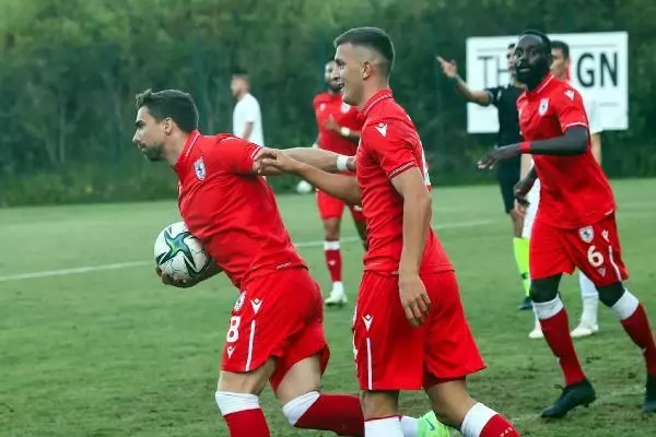 Samsunspor, hazırlık maçında Bursaspor'u 2-1 yendi