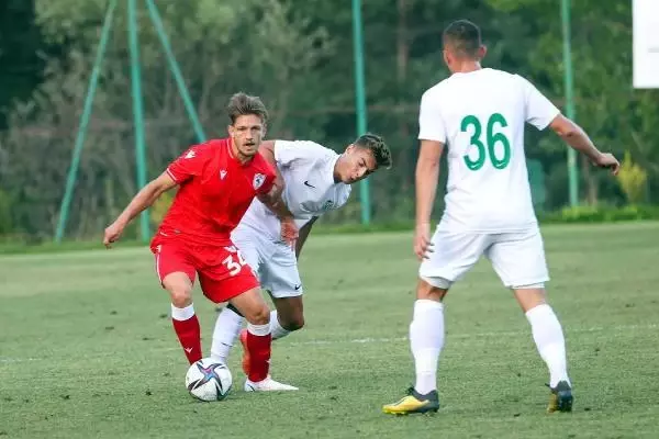 Samsunspor, hazırlık maçında Bursaspor'u 2-1 yendi