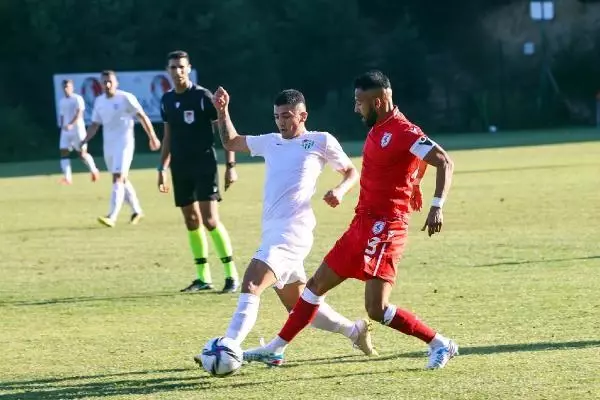 Samsunspor, hazırlık maçında Bursaspor'u 2-1 yendi