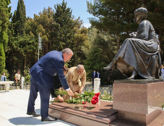 sentop baku de haydar aliyev in anit mezarini 3 14290797 o