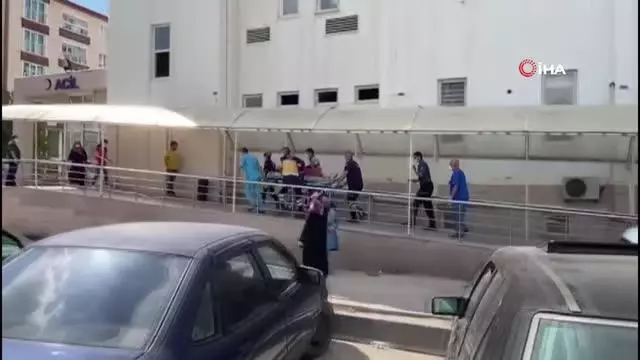 Tartıştığı eşini çocuklarının gözü önünde vurdu