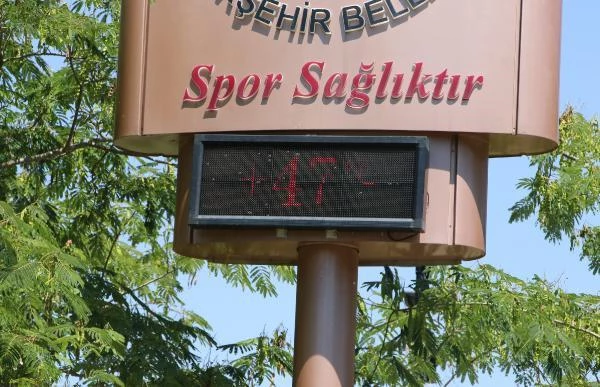 Adana'da termometreler 47 dereceyi gösterdi