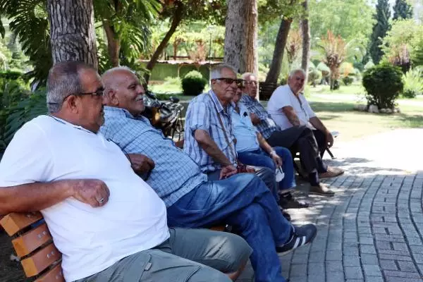 Cehennemin fragmanı gibi! Adana'da termometreler 47 dereceyi gösterdi
