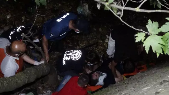 Arkadaşlarıyla alkol alırken 4 metre yükseklikten dereye düştü