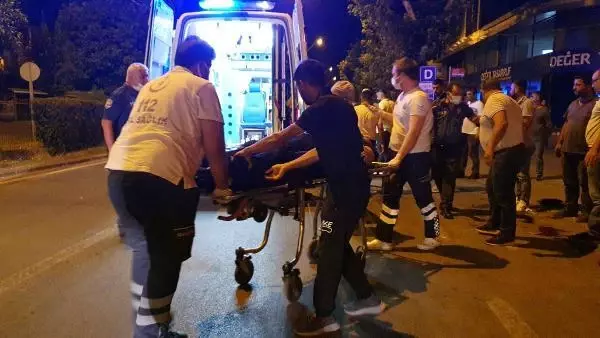 Barda çıkan silahlı kavga sokağa döküldü: 3 yaralı