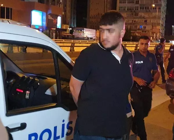 Barda çıkan silahlı kavga sokağa döküldü: 3 yaralı