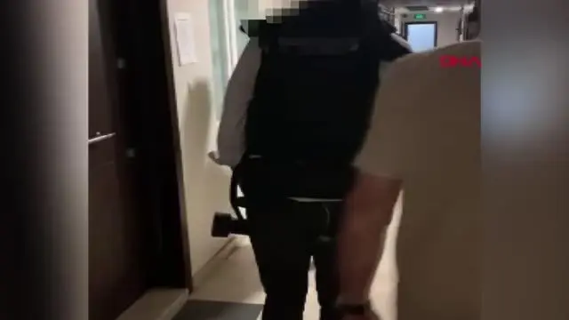 BAŞINDAN VURULARAK ÖLDÜRÜLDÜ; SİLAH TUVALETİN HAVALANDIRMA BOŞLUĞUNDAN ÇIKTI