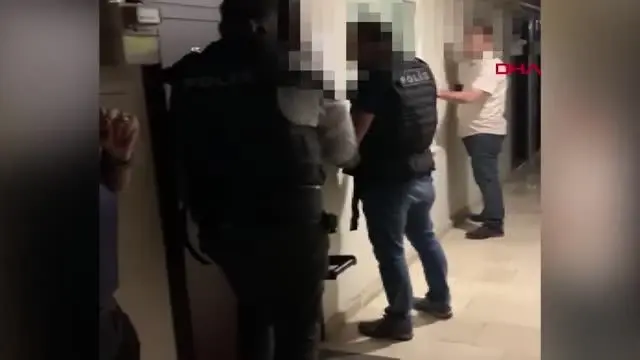 BAŞINDAN VURULARAK ÖLDÜRÜLDÜ; SİLAH TUVALETİN HAVALANDIRMA BOŞLUĞUNDAN ÇIKTI