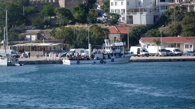 Çanakkale açıklarında düzenlenen operasyonda 231 yabancı uyruklu yakalandı