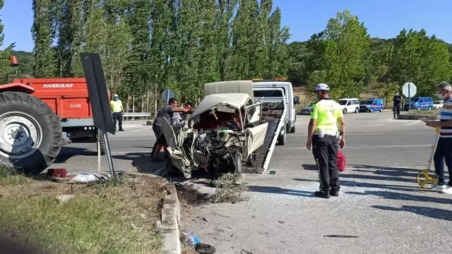 Çorum'da trafik kazası: 1 ölü, 4 yaralı