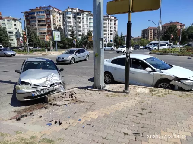Çorum'da trafik kazası: 1 ölü, 4 yaralı