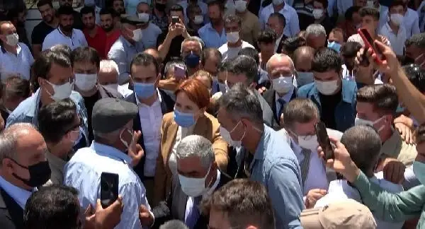 Son dakika haberleri! ERCİŞ'TE ŞEHİT AĞABEYİNDEN AKŞENER'E '15 TEMMUZ ÖNCESİ BAŞBAKAN OLACAĞIM' SORUSU