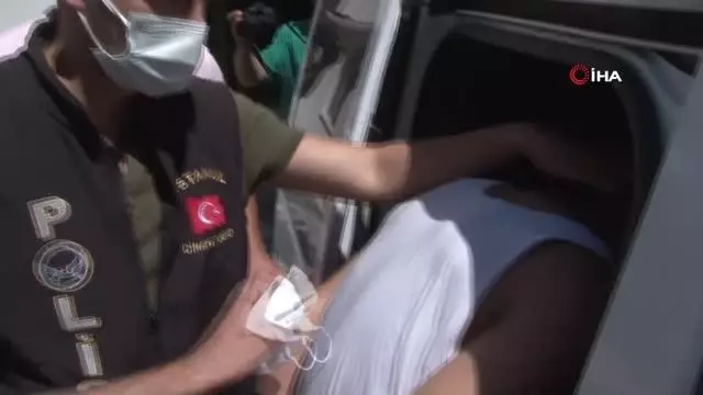 Eyüpsultan'da kuzenlerini öldüren zanlı adliyeye sevk edildi