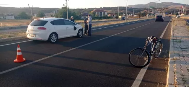 Son Dakika | Kaza yerinden geçen sağlık görevlisinin kalp masajı yaptığı bisikletli kurtarılamadı