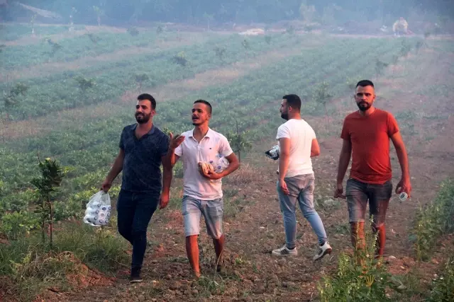 Komandolar yangın bölgesinde
