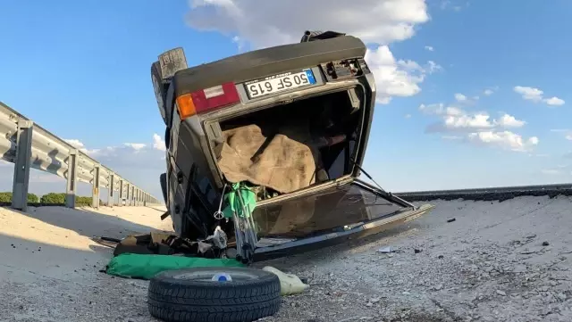 Kontrolden çıkan otomobil takla attı: 1'i ağır, 2 yaralı