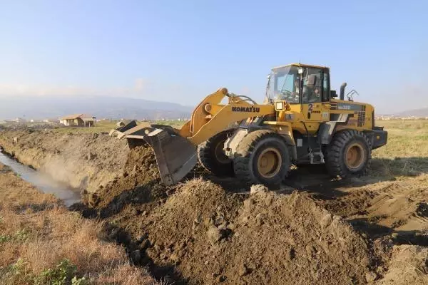 MİLLEYHA KUŞ CENNETİ KENARINA KAZILAN HENDEK KAPATILDI