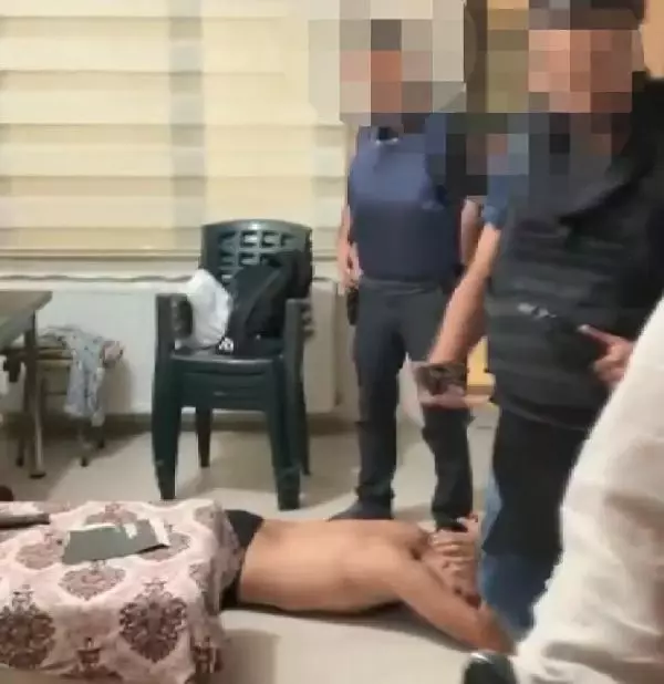 BAŞINDAN VURULARAK ÖLDÜRÜLDÜ; SİLAH TUVALETİN HAVALANDIRMA BOŞLUĞUNDAN ÇIKTI