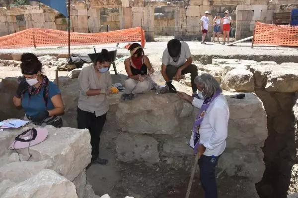 Prof. Dr. Çevik: Myra, Anadolu'nun 'Pompei'si