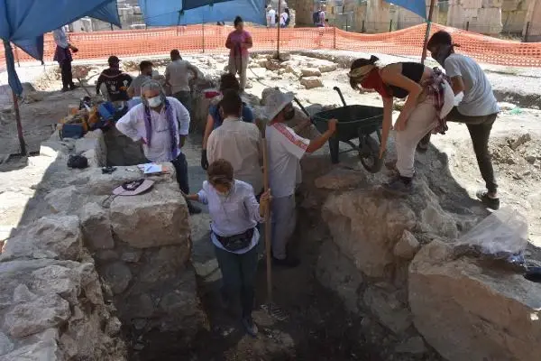 Prof. Dr. Çevik: Myra, Anadolu'nun 'Pompei'si